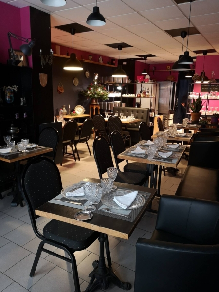 Le Salon de thé - Isiris - Chinon - restaurant sympa CHINON